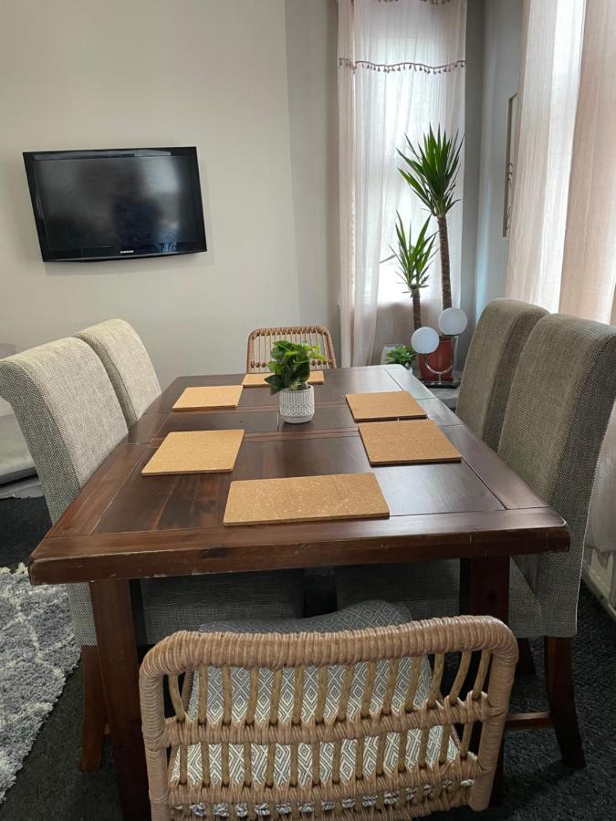 Perfect For Large Groups, Sleeps 15 Close To City Centre Sheffield Exteriör bild